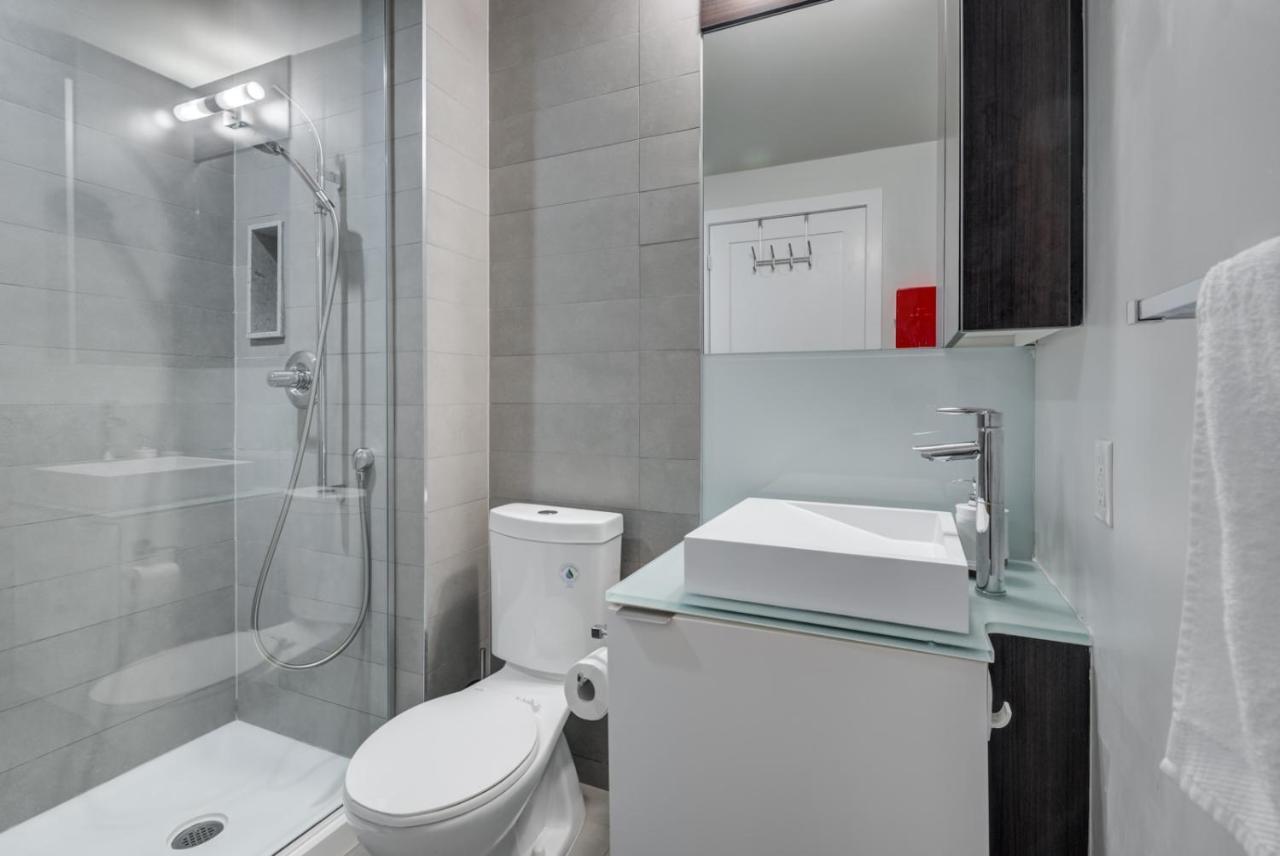 Luxury Adventure Cn Tower/Mtcc/Scotiabank Arena Apartment Торонто Екстериор снимка